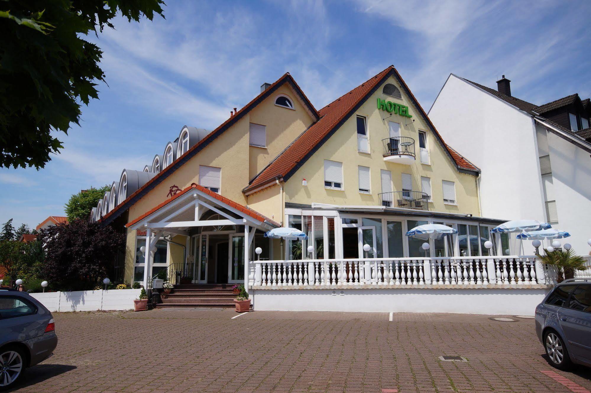 Hotel Bauschheimer Hof Rüsselsheim Esterno foto